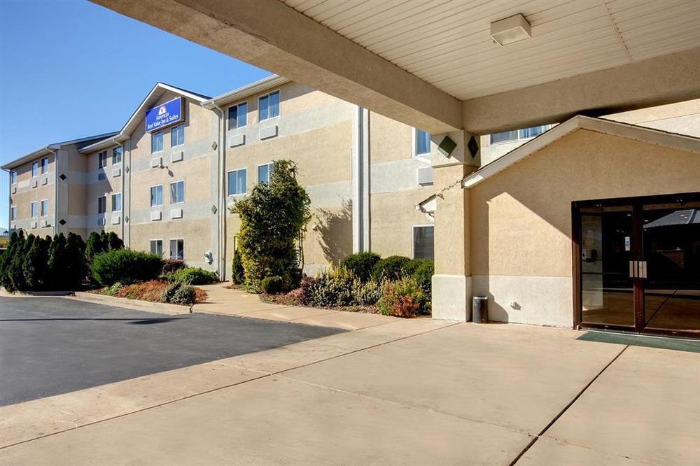 Americas Best Value Inn And Suites Saint Charles Kültér fotó
