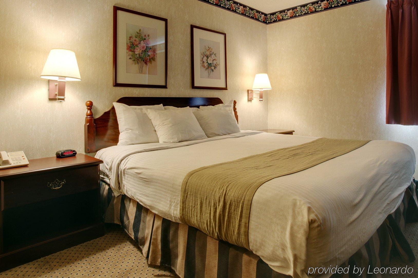 Americas Best Value Inn And Suites Saint Charles Szoba fotó