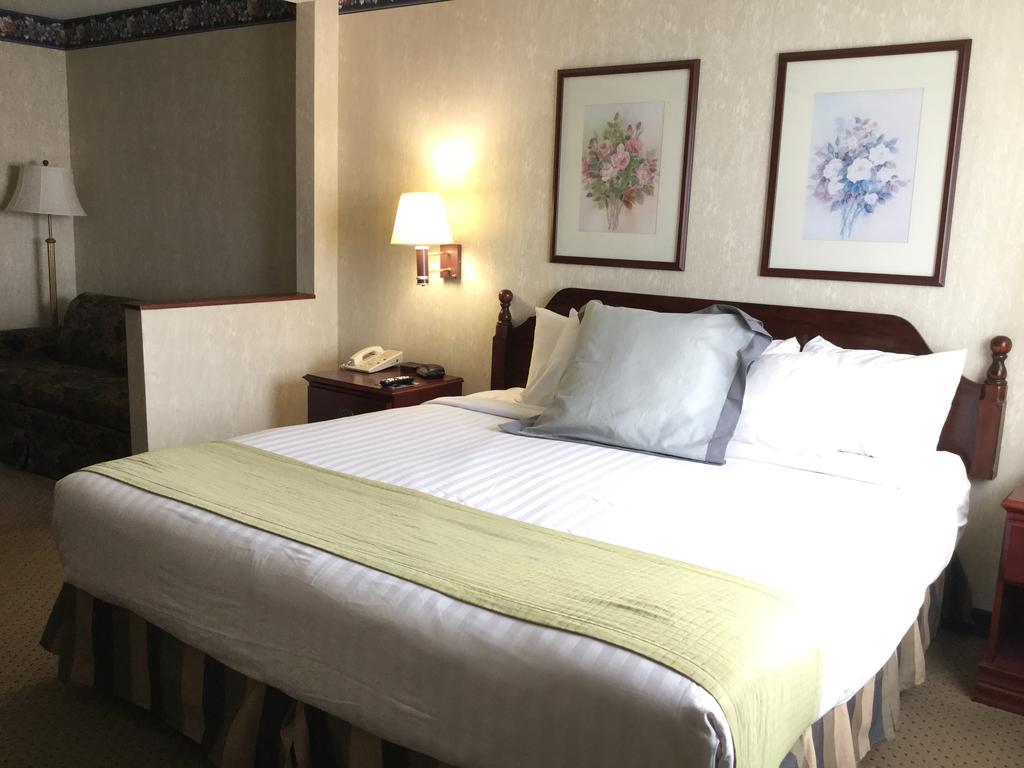 Americas Best Value Inn And Suites Saint Charles Kültér fotó