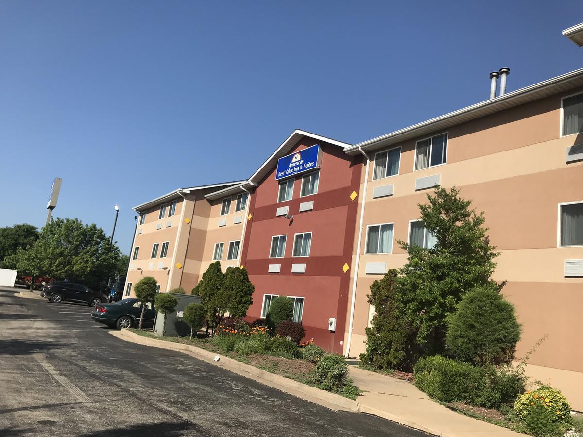 Americas Best Value Inn And Suites Saint Charles Kültér fotó