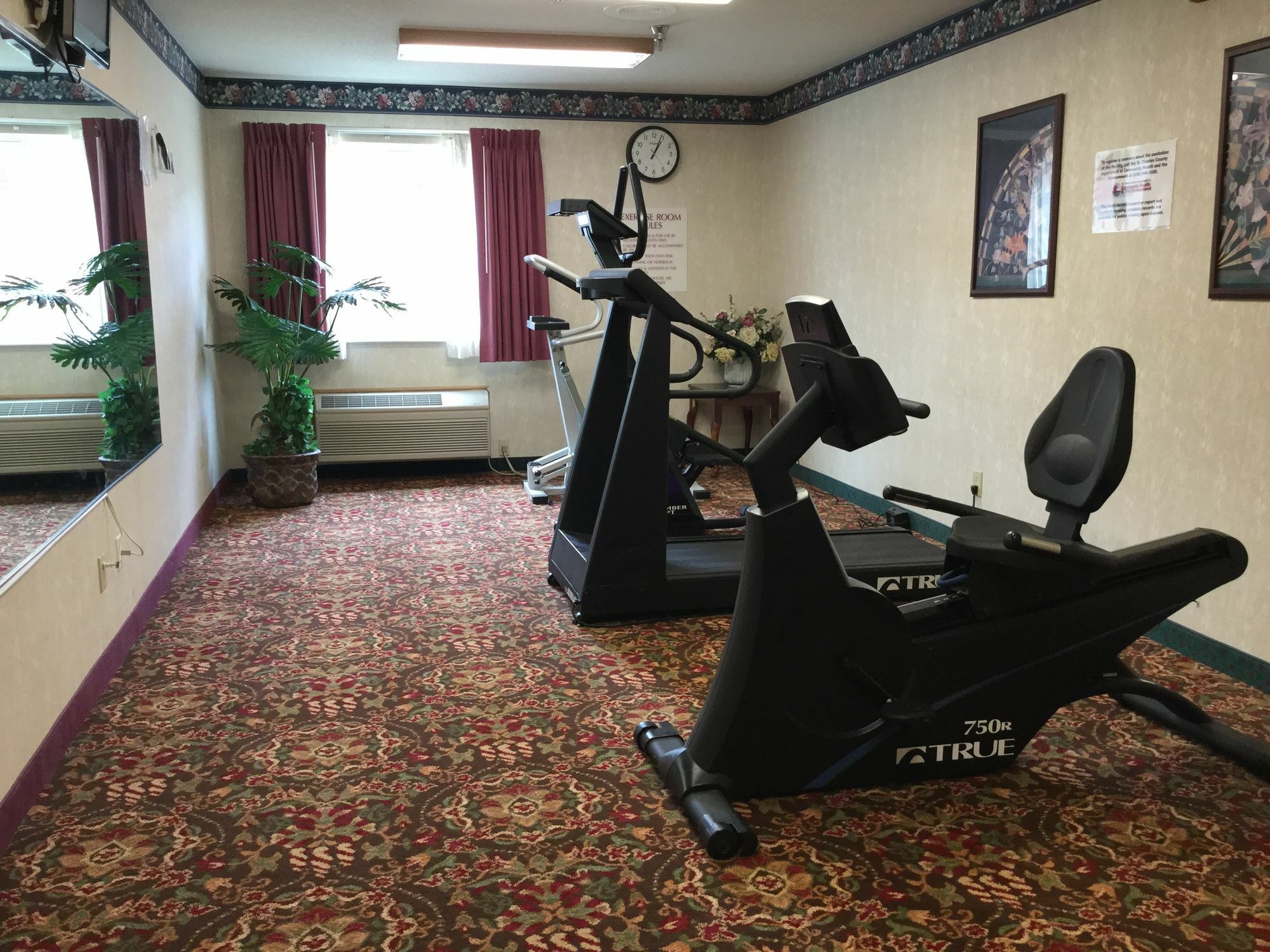 Americas Best Value Inn And Suites Saint Charles Kültér fotó